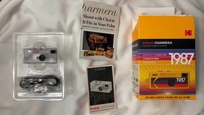 Kodak Charmera Edición Secreta Transparente. Raro. Retro translúcido. En mano Foto 1 de 4