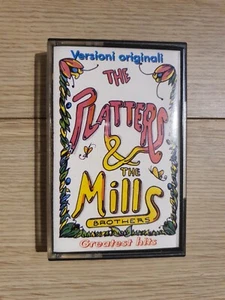 THE PLATTERS & THE MILLS BROTHERS (GREATEST HITS) MC Musicassette Tape Cassettes - Foto 1 di 3