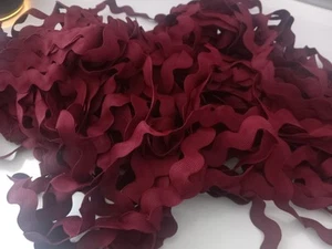 Jumbo Ric Rac 50 Metres Sewing Crafts DIY Burgundy Wine Colour - Picture 1 of 2