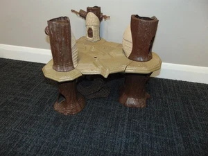 Vintage Star Wars Ewok Village Platform Treehouse Playset Incomplete Some Damage - Picture 1 of 24