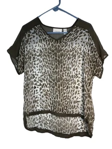 Chicos Leopard Print Sheer Layered blouse 1 Top M 6 8 - Picture 1 of 8