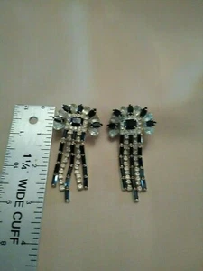 VINTAGE CLIP FRINGE EARRINGS FAUX ROCK CRYSTAL BLK & WHT RHINESTONE ACCENTS - Picture 1 of 2