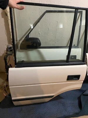 Puerta trasera izquierda Land Rover Discovery 1 Foto 1 de 4