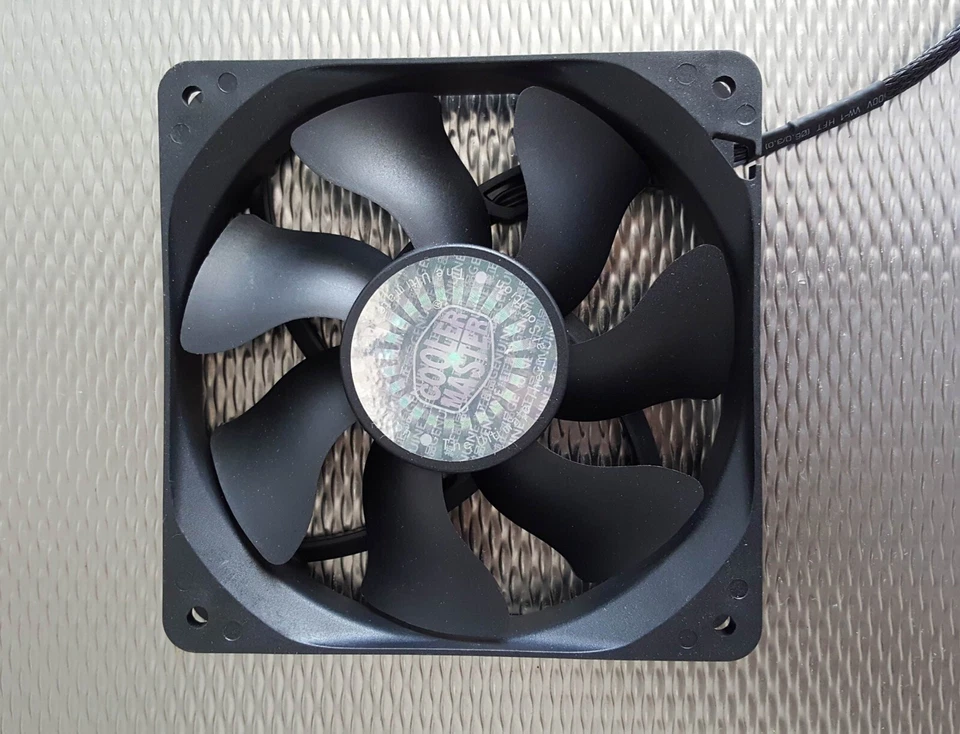 COOLER MASTER HYPER 612 VER.2 120MM FAN - Image 1 of 1