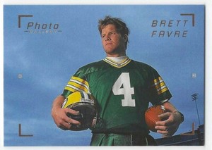 1997 Topps Gallery Brett Favre Photo Gallery Insert SP #3