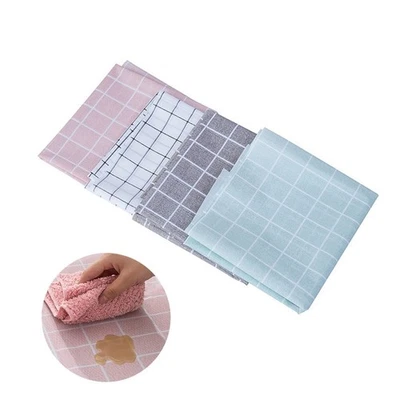 High Quality PVC Waterproof and Scald proof Tablecloth for Home and Office - Bild 1 von 4