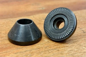 Pernos de pista - Imagen 1 de 3