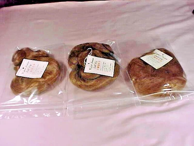 3 pelucas de muñeca de colección marrón fibra sintética IMSCO Foto 1 de 4