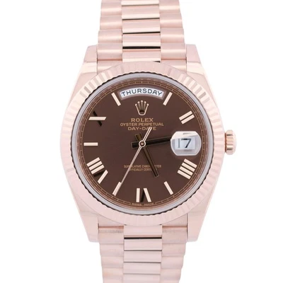 纸 劳力士 Day-Date President 40 毫米巧克力 罗马棕色 18K 金色 228235 盒子 — 第 1/4 张图片