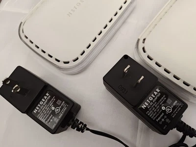 2 x NETGEAR GS605 V3  - 5-Port Gigabit 0/100/1000 Mbps) Ethernet Network Switch - Image 1 of 4