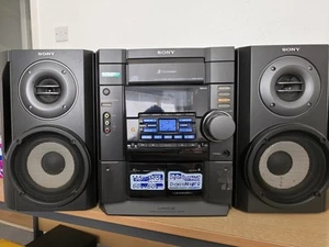 SONY Mini Hifi HCD-RG30 MP3, Tape, 3 CD DISC Player Sound System Video Player - Picture 1 of 18