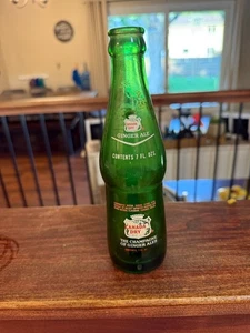 Vintage Canada Dry Ginger Ale 7 oz green ACL bottle “Champagne of Ginger Ales” - Picture 1 of 2
