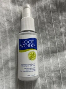Avon Foot Works SIERO idratante per piedi nuovo HTF 1,8 fl oz con vitamina E e aloe - Foto 1 di 2