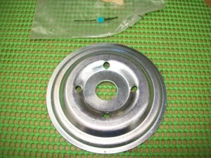 Placa adaptadora de filtro de aceite Plymouth Dodge 273 318 340 360 NOS Mopar 1956-1992 - Imagen 1 de 1