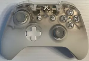 XBOX ONE WIRELESS CONTROL - PHANTOM WHITE - SERIES S, X, PC & iOS IN BROWN BOX - Picture 1 of 11