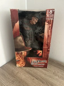 NECA 18" FREDDY KRUEGER FIGURE MOTION SOUND NIGHTMARE ON ELM STREET OPEN READ! - Picture 1 of 11