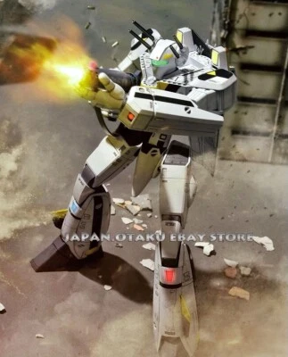 MAX FACTORY PLAMAX  MACROSS 1/72 VF-1S VALKYRIE ROY FOCKER SPECIAL MODEL KIT - Image 1 of 4