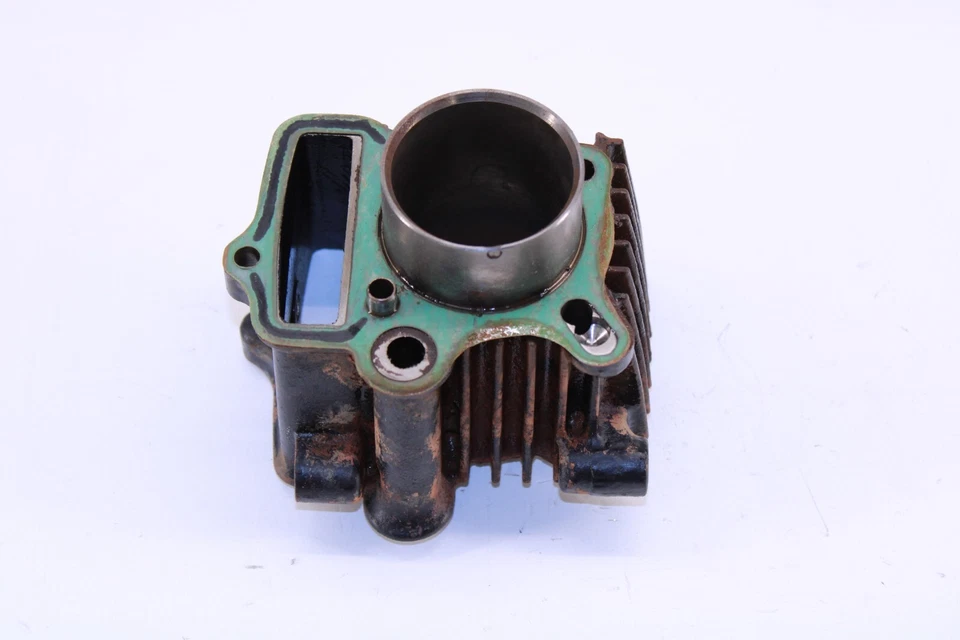 12 cilindros Honda CRF70F Foto 1 de 4