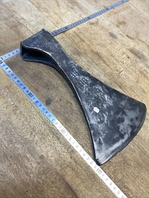 hache Cognée d outil ancien, Hache En Fer Forgée 19 -ème n° 121 - Photo 1/4