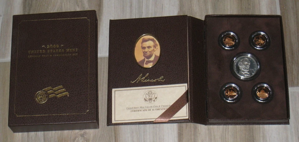2009 Abraham Lincoln Coin and Chronicles Set with Silver Dollar with Box and COA - Image 1 of 1