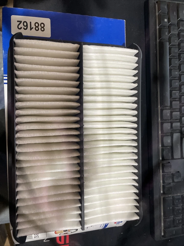 Air Filter CARQUEST 88162 for 1989-2004 Toyota 4Runner Tacoma 88162 - Изображение 1 из 1