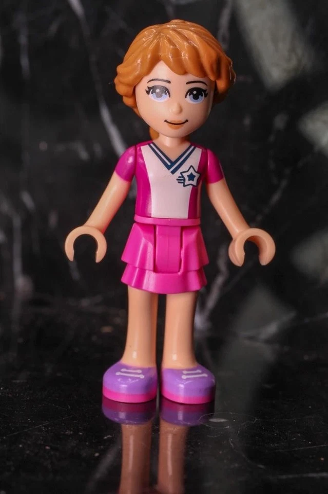 Lego Minifigure- 41330 Stephanie's Soccer Practice - Image 1 of 1