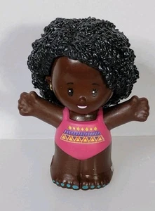 Fisher Price Little People Barbie Afroamerikanerin Mädchen im Badeanzug Strand Figur - Bild 1 von 6