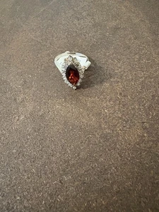 Roter Edelstein mit 14 CZ - Silberring (925) - Größe 9 - 4,8 ct - Bild 1 von 3