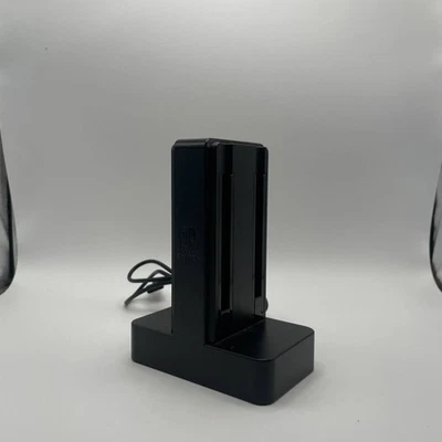 Base di ricarica per 4 Joy-Con – Nintendo Switch - Immagine 1 di 2