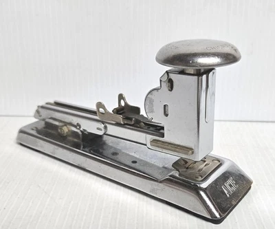 ACE FASTENER CO. PILOT No. 404 HEAVY DUTY METAL STAPLER - CHICAGO, ILL - Image 1 of 4