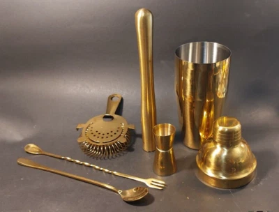 Juego de coctelera Martini de 7 piezas tono dorado, coctelera Martini Foto 1 de 4