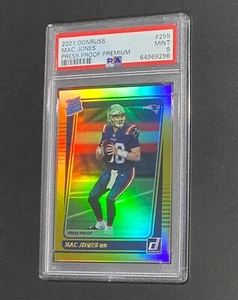 2021 Donruss Mac Jones Rating Rookie Press Proof Premium Patriots #255 RC - PSA 9 - Bild 1 von 7