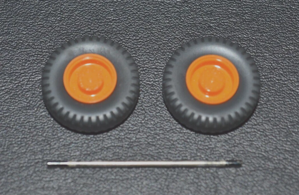 1:87 (H0) - Wiking 2 x Kran-Räder  15 mm/ Achse 29 mm - Zubehör - Bild 1 von 1