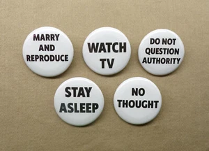 They Live 5 Set 1,25" Tasten TV ANSEHEN, KEIN GEDANKE, SCHLAF +2 Zimmermann SF - Bild 1 von 3