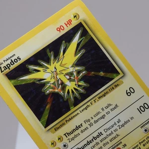 Pokemon TCG - Zapdos 16/102 Base Set Holo Raro WOTC 1999 - Sangría - Imagen 1 de 4