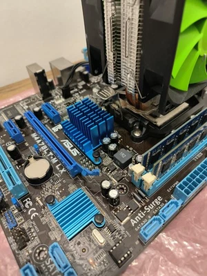 ASUS M4A78LT-M LX AM3 Motherboard - AMD Phenom II CPU - 8GB DDR3 - Image 1 of 4