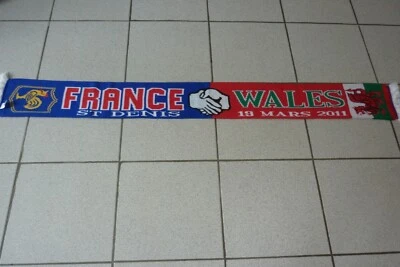 ECHARPE DE RUGBY / FRANCE - WALES    2011 - Photo 1/3