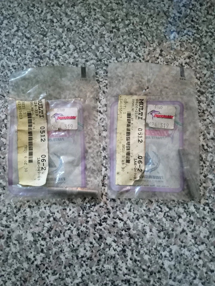 Tacos de cabeza de tigre Arctic Cat OEM cantidad 2 0624-319 Foto 1 de 1