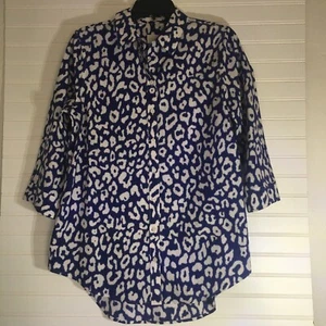 Chicos Womens No Iron Blouse Sz 1/Medium Blue White Cotton Button Down Shirt Top - Picture 1 of 9