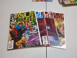 Outsiders #1,32-34 & 39 DC Comics 2010 (F6) - Picture 1 of 6