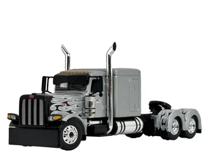 1/64 DCP SILVER/BLACK/WHITE PETERBILT 389 W/ 63" FLAT TOP SLEEPER - Picture 1 of 4