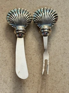 Vintage Hans Turnwald Sea Shell Cheese Spreader Cocktail Fork Set Silver Plated - Picture 1 of 7