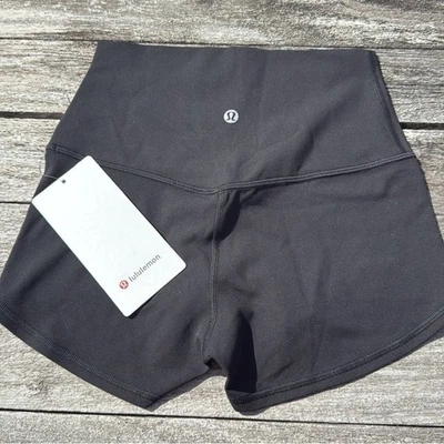 Pantalones cortos de motociclista Lululemon Align tiro alto 2" negros talla 6 nuevos con etiquetas Foto 1 de 4