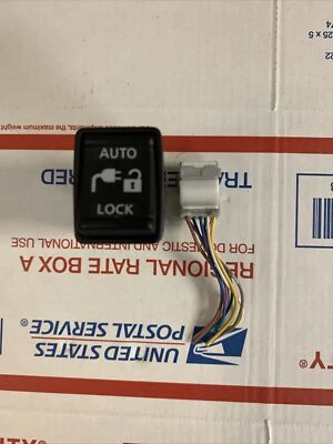 NISSAN LEAF CHARGING PORT AUTO LOCK CONTROL SWITCH OEM 2013 - 2017 - Image 1 of 3