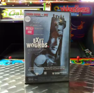 Exit Wounds - Steven Seagal - VHS Movie Video Big Box Ex Rental - Picture 1 of 4