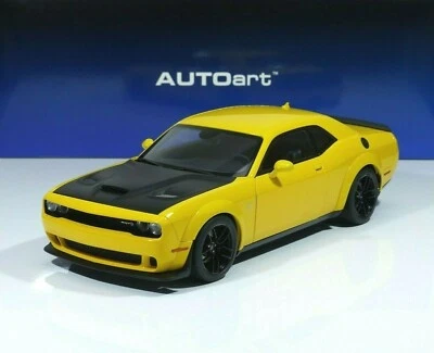 DODGE Challenger SRT " HELLCAT " 2018 Widebody Giallo / Nero 1:18 AUTOart - Immagine 1 di 4