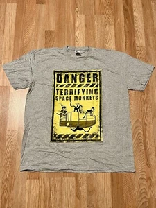 Firefly T-Shirt Pericolo Terrificante Scimmie Spaziali Camicia Grigio Uomo 2XL XXL - Foto 1 di 7