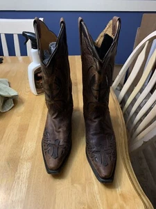 J B Dillion brown boots with cross on toe size 9  D B187 - Picture 1 of 2