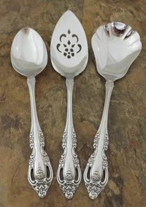 Oneida Brahms Set of 3 Serving Pieces Spoons Community Stainless Flatware Lot A - Picture 1 of 5