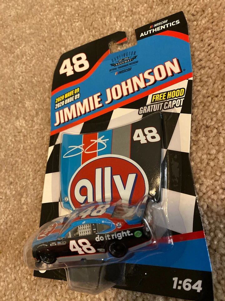 2020 NASCAR AUTHENTICS Wave 9 Jimmie Johnson Ally Camero Darlington 1/64 - Imagem 1 de 1
